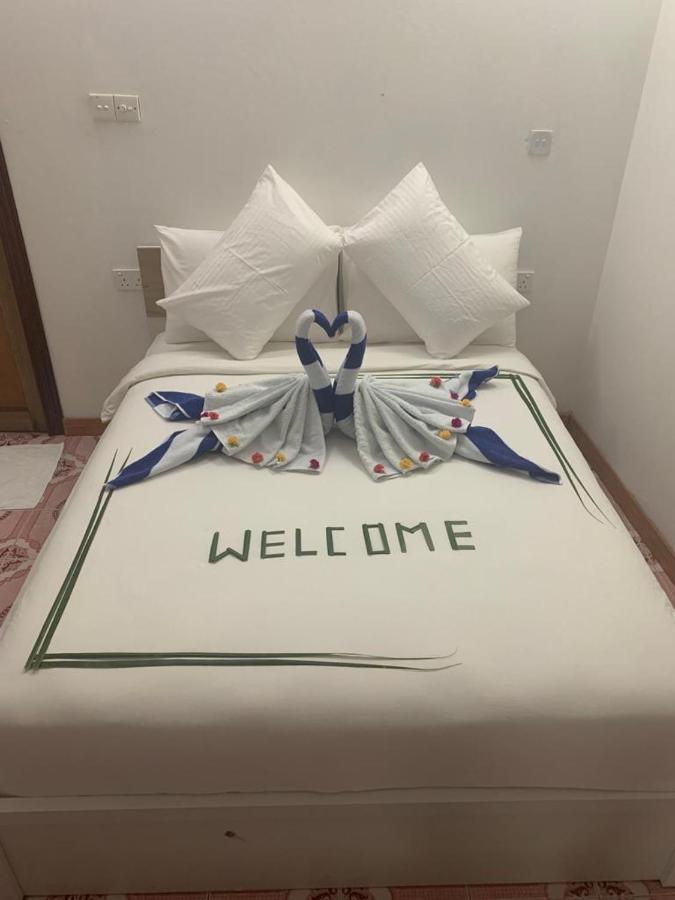 Royal Beach Dhigurah ディグラ エクステリア 写真